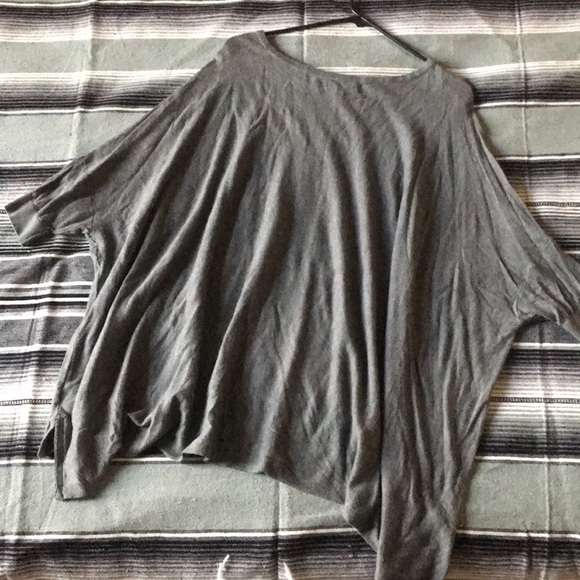 Express Grey Oversized Sweater Top size M - Picture 2 of 4